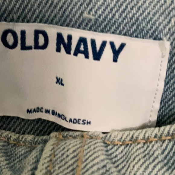 OLD NAVY OVERALL shorts Size XL Denim Light Wash Blue NWT 100% Cotton - Picture 7 of 7